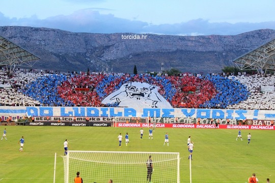 Hajduk Split x Dinamo Zagreb Mosaico da Torcida Split hoje, no clássico  croata!